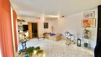 Expose ABSOLUTE RUHELAGE - Einfamilienhaus mit Garten - ca. 300m² Grund - 7 Zimmer - ca. 198m² NFL - Einbauküche - Garage