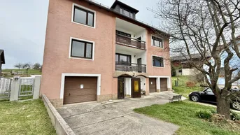 Expose ATTRAKTIVE INVESTMENTCHANCE - Mehrfamilienhaus in guter Lage - 12 Zimmer - 2 Küchen - ca. 845 m² Grund - Garage - Gartenhütte - MÖBLIERT