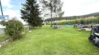 Expose Großes Haus - Flexible Nutzung - ca. 800m² Grund - Garage - gepflegter Garten - sofort beziehbar