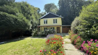 Expose KLEINGARTENHAUS - Absolute Grünruhelage - ca. 700m² Eigengrund - 3 Zimmer - ca. 120m² NFL - GARAGE - Keller