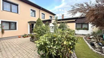 Expose EINFAMILIENHAUS MIT GESCHICHTE UND KOMFORT • 390 m² GFL • 11,5 ZIMMER • PHOTOVOLTAIK • GARAGE • GARTEN • Terrasse