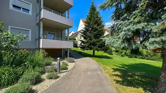 Expose Wohnen im Grünen: 2-Zimmer-Wohnung mit Balkon und Parkplatz in Trautmannsdorf...!