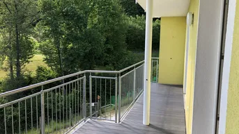 Expose Wohnen, wo andere Urlaub machen – Mietwohnung mit Balkon in Oberneuberg...!