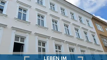 Expose IHR FAMILIENPARADIES IM STILALTBAU