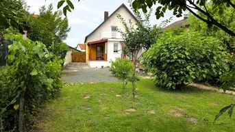 Expose Schönes Siedlungshaus mit Naschgarten!