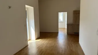 Expose Sonnige 2-Zimmerwohnung mit großem Balkon - unbefristet 