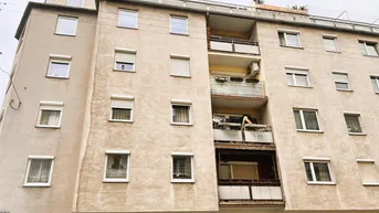 Expose Gut aufgeteilte 3 Zimmerwohnung mit Loggia!