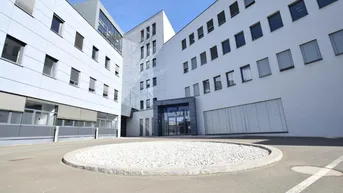 Expose TOP Büro in Leoben: 940 m² komplettes Stockwerk - Zentrale Lage, exzellente Verkehrsanbindung und großzügige Parkmöglichkeiten! Jetzt unverbindlich anfragen!