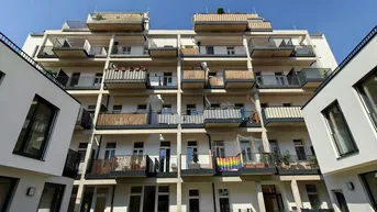 Expose ++ Top Investition ++ Befristet vermietete Altbauwohnung + saniert + Balkon