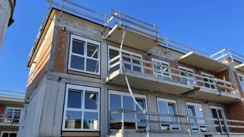 Expose DIE RICHTIGE WAHL! 4-Zimmer Neubauwohnung mit Wohlfühlgarantie - sonniger Ausrichtung südlich von Graz mit 2 Balkonen - PROVISIONSFREI für den Käufer!