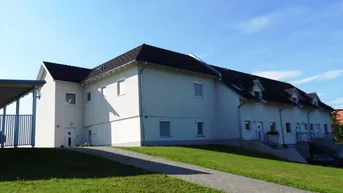 Expose WOHNUNG FÜR NATURVERBUNDENE! TERASSE MIT WALDBLICK und durchdachte RAUMAUFTEILUNG inkl. CARPORT