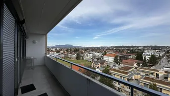 Expose NEU!! Traumhafte 3-Zimmer-Penthouse-Wohnung in Graz mit Loggia &amp; freiem Stellplatz - Perfekt für Familien und Singles!