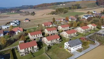 Expose Feiner 3-Zimmer ERSTBEZUG! 68,5 m² Wohnfläche &amp; 20,50 m² Balkon mitten in der THERMENREGION! EINZIEHEN &amp; WOHLFÜHLEN!