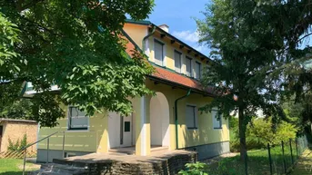 Expose UNBEDINGT BESICHTIGEN! Modernisiertes Einfamilienhaus mit hochwertiger Ausstattung und Carport! 3D-RUNDGANG!
