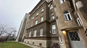Expose FÜR SCHLAUE INVESTOREN! KEINE INVESTITIONEN NOTWENDIG! Sicheres Einkommen und historisches Flair: Bereits vermietet! Altbauflair