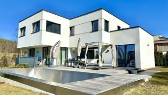 Expose Stilvoll - Elegant - Einzigartig! Dieses Einfamilienhaus vereint Luxus mit großzügigem Wohnen – Perfekt für anspruchsvolle Familien!
