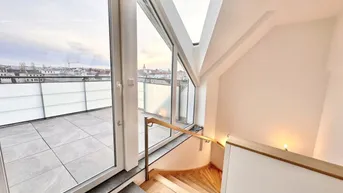 Expose REDUZIERT! Exklusive lichtdurchflutete Dachgeschoss-Maisonette mit großzügigen Freiflächen und spektakulärem Weitblick ++ Luxuriöses Wohnen über den Dächern Wiens!