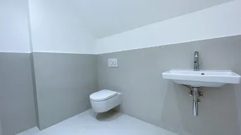 Expose *Summer SALE* Premium-Wohnen im 4-Zimmer-Penthouse: Privatsphäre &amp; Panorama auf höchstem Niveau!