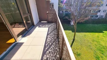 Expose Kleine Wohnung - Große Freude! Großer, hofseitiger Balkon + Blick ins Grüne + Komplette Ruhelage + Energieeffizienz + Perfekte Anbindung und Nahversorgung! Jetzt zugfreifen!