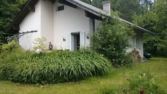 Expose Sommerglück am Turnersee – Charmantes Ferienhaus „Emma“ in ruhiger Waldrandlage mit großem Garten &amp; Ausbaupotenzial