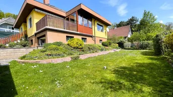 Expose Bungalow-Idyll in Gablitz: Ihr Zuhause mit Wienerwald-Panoramablick: 4 Zimmer I Wintergarten I Südwest-Terrasse I Gartenparadies I Keller I Garage!