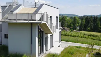 Expose IDYLLISCHES DOPPELHAUS in den Weinbergen - mit DOPPELGARAGE, GARTEN, TERRASSE &amp; DACHTERRASSE!