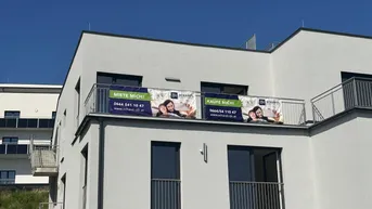 Expose Exklusive Doppelhaushälfte in den Weinbergen - Höchste Energieeffizienz mit Erdwärmeheizung für modernes Wohnen und Genießen!