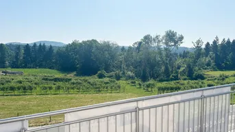 Expose TRAUMHAFTES DOPPELHAUS mitten in den IDYLLISCHEN Weinbergen - mit DOPPELGARAGE, GARTEN, TERRASSE &amp; DACHTERRASSE!