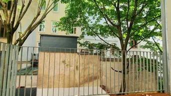 Expose WOW! Traumhaft sanierter Erstbezug mit Balkon! 3 Zimmer + TOP-Lage + TOP Anbindung + Ruhige Seitengasse + Wunderschönes Altbauhaus! Jetzt zugreifen!