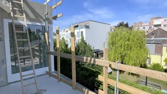 Expose Heiß begehrt: Diese 2-Zimmer-Wohnung in Schwechat verdreht dir den Kopf! Nachhaltig, edel &amp; mitten im Zentrum!
