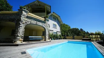 Expose RIESIGER POOLBEREICH MIT AUSBLICK ÜBER GRAZ!! Exklusives Einfamilienhaus in Eggenberg mit Pool, XXL-Terrasse &amp; Traumgarten – Ihre private Oase in Graz!