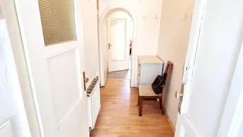 Expose Schön ist was anderes. Aber das wird schon! Ideale 1-Zimmer-Wohnung in 1030 Wien - Selbst Gestalten - Sanierungsbedürftige Altbauwohnung! U-Bahn ums Eck + Traumhaft renoviertes Altbauhaus + Optimalste Infrastruktur und Anbindung!
