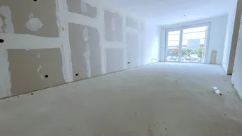 Expose Grün I Urban I Chic: Exklusive 4-Zimmer-Gartenwohnung im Herzen von Schwechat! Nachhaltig, hochwertig und überraschend ruhig!