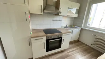 Expose Top-Wohnung mit Küche und Balkon für Singles oder Paare in sonniger Siedlungslage!