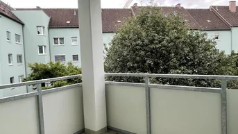 Expose Linz Oed: Sofort beziehbare großzügige 2-Raum-Wohnung in grüner Umgebung inklusive Carport