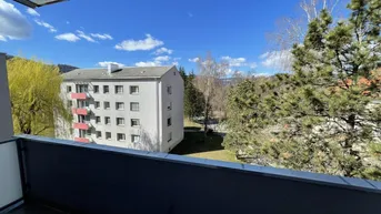 Expose Helle 3 Zimmerwohnung mit Balkon zu vermieten!