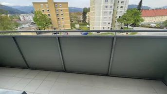 Expose Familienwohnung mit Balkon &amp; Lift!