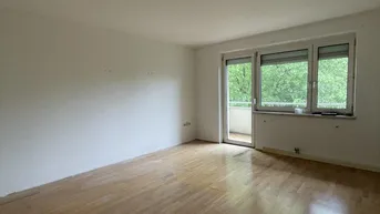 Expose Geräumige 2-Raum-Wohnung mit Balkon am Bindermichl!