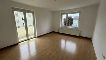 Expose Schnell sein und 3-Zimmer Wohnung mit Balkon in zentraler dennoch ruhiger Lage in Eferding sichern! Unbefristeter Mietvertrag!