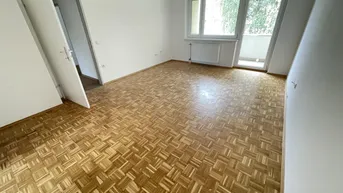 Expose Licht durchflutete 3 Zimmerwohnung mit sonnigem Balkon und Küche!