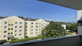 Expose ERSTBEZUG 3 Zimmerwohnung mit Balkon in ruhiger Siedlungslage!