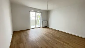 Expose Neu sanierte 2 Zimmerwhg. mit sonnigem Balkon!