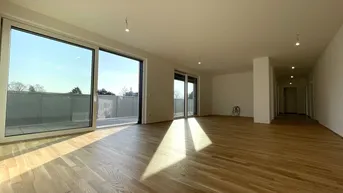 Expose Dachterrassenwohnung mit großzügigem Wohnbereich und Small Office