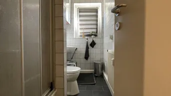Expose Endlich Ausziehen - die erste eigene Wohnung oder eine günstige Lösung für den Studien- oder Berufsalltag! Praktische Raumaufteilung mit modernem Badezimmer - verfügbar ab 01.08.2025! Unbefristet und provisionsfrei!