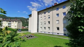 Expose Erstbezug in Grünlage! Ansprechende, sanierte 3-Raumwohnung mit Balkon!