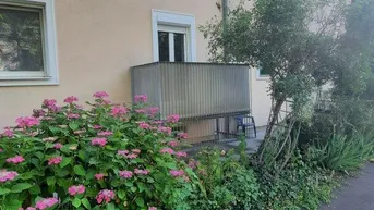 Expose Kleine sehr gut aufgeteilte 3-Raum-Wohnung mit Balkon ins Grüne! Ab sofort!