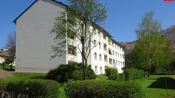 Expose Zentral gelegene, sanierte Familienwohnung mit Loggia