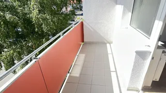 Expose Attraktive Wohnung mit Badewanne und Balkon!