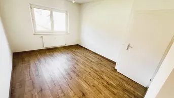 Expose Attraktive Wohnung mit Badewanne und Balkon!