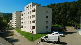 Expose Sanierte und freundliche 2-Zimmerwohnung in Zentrumsnähe!